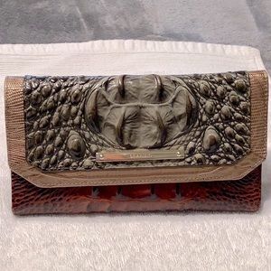 Brahmin Wallet